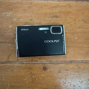 Nikon COOLPIX s50 digital camera